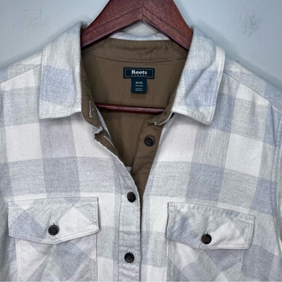 ROOTS Plaid Flannel Cream & Grey Button-Up Shirt Size Medium - Picture 2 of 12